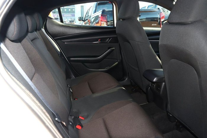 2022 Mazda 3 G20 Evolve