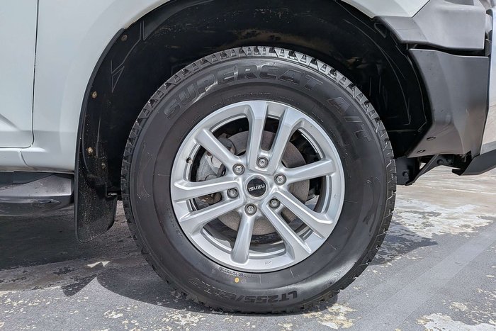 2021 Isuzu MU-X LS-M