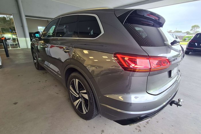 2020 Volkswagen Touareg 210TDI R-Line