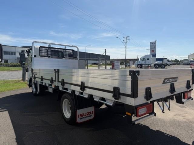 2025 Isuzu N Series NLR