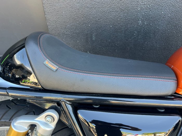 2022 Royal Enfield INTERCEPTOR 650 E5 CLASSIC ORANGE CRUSH