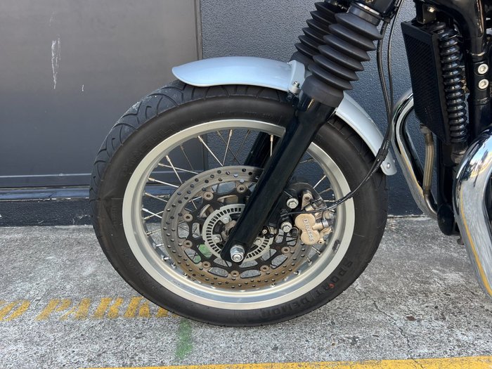 2022 Royal Enfield INTERCEPTOR 650 E5 CLASSIC ORANGE CRUSH