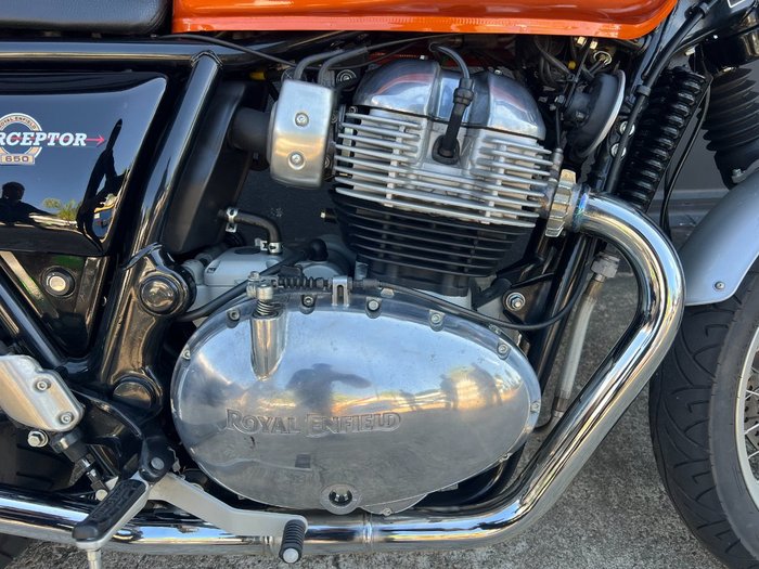 2022 Royal Enfield INTERCEPTOR 650 E5 CLASSIC ORANGE CRUSH