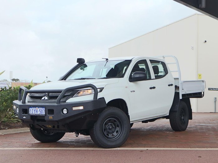 2021 Mitsubishi Triton GLX