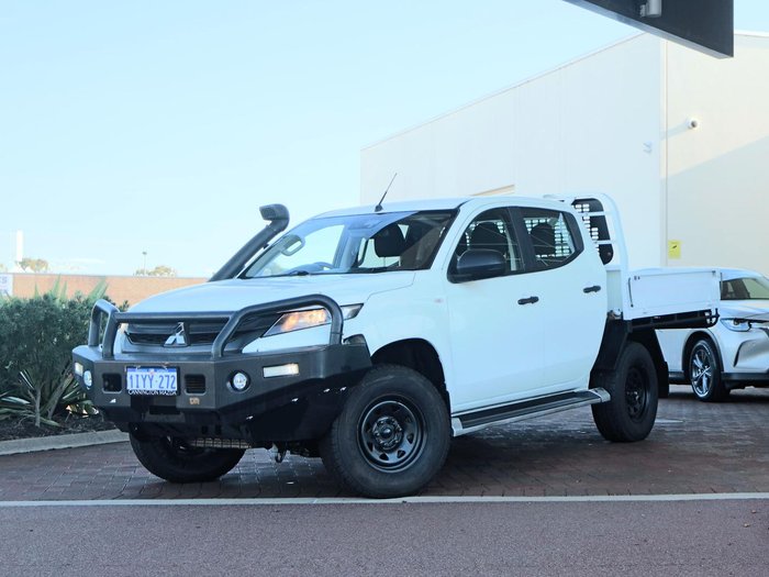 2022 Mitsubishi Triton GLX+