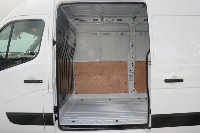 2025 Renault Master Pro 110kW