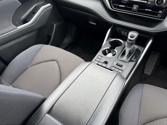 2023 Toyota Kluger GX