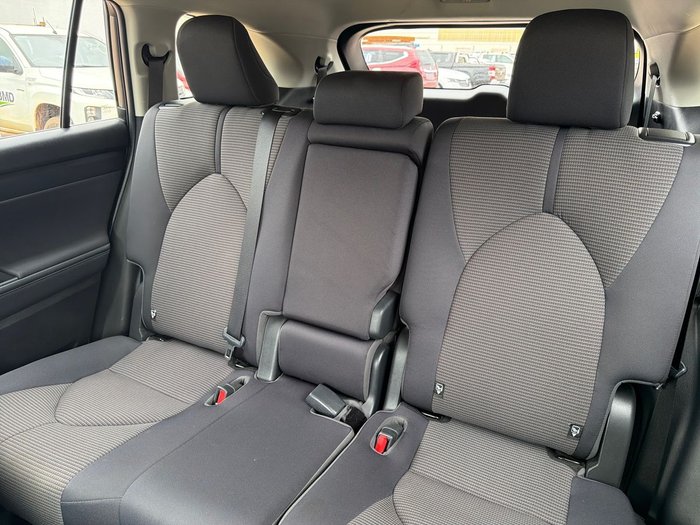 2024 Toyota Kluger GX