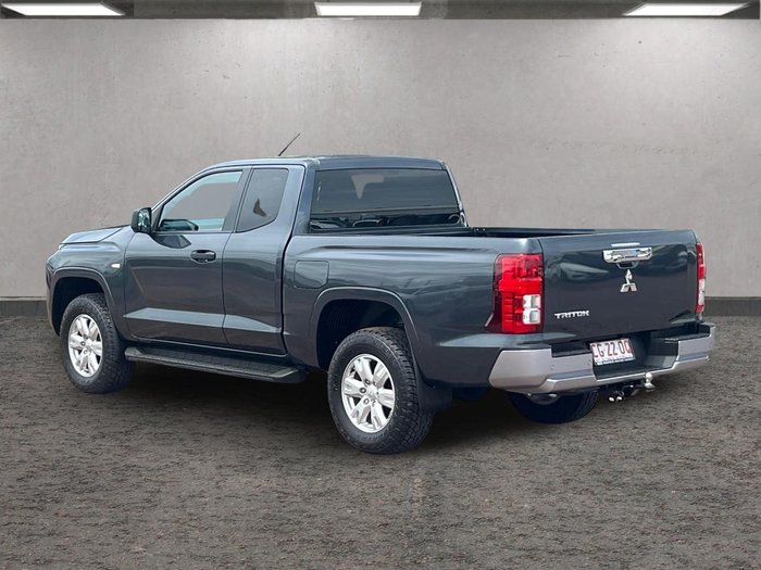 2024 Mitsubishi Triton GLX+