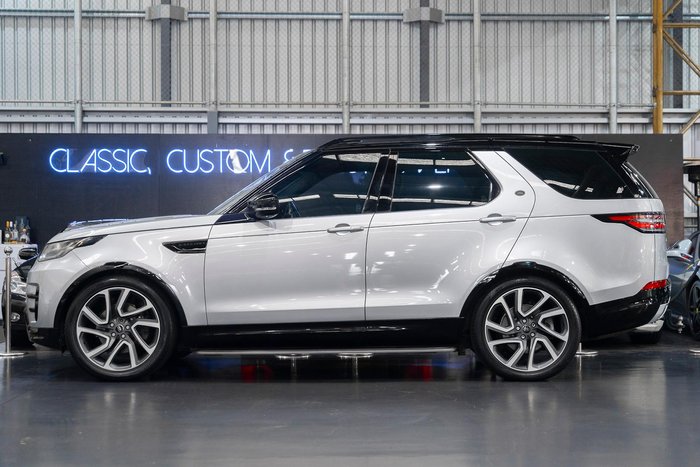 2017 Land Rover Discovery TD6 HSE Series 5 MY18 4X4 Dual Range Silicon Silver