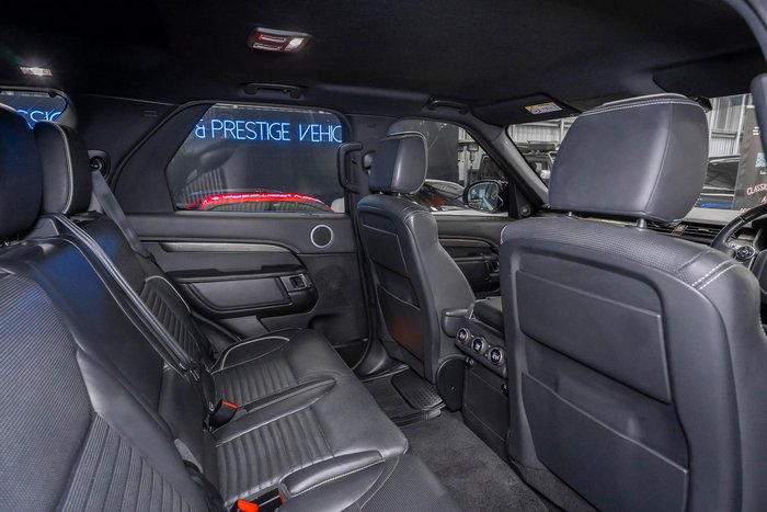 2017 Land Rover Discovery TD6 HSE Series 5 MY18 4X4 Dual Range Silicon Silver