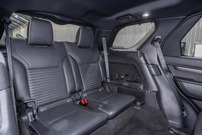 2017 Land Rover Discovery TD6 HSE Series 5 MY18 4X4 Dual Range Silicon Silver