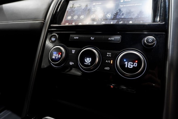 2017 Land Rover Discovery TD6 HSE Series 5 MY18 4X4 Dual Range Silicon Silver