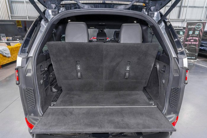 2017 Land Rover Discovery TD6 HSE Series 5 MY18 4X4 Dual Range Silicon Silver