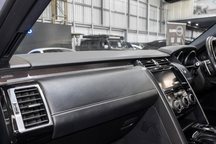 2017 Land Rover Discovery TD6 HSE Series 5 MY18 4X4 Dual Range Silicon Silver