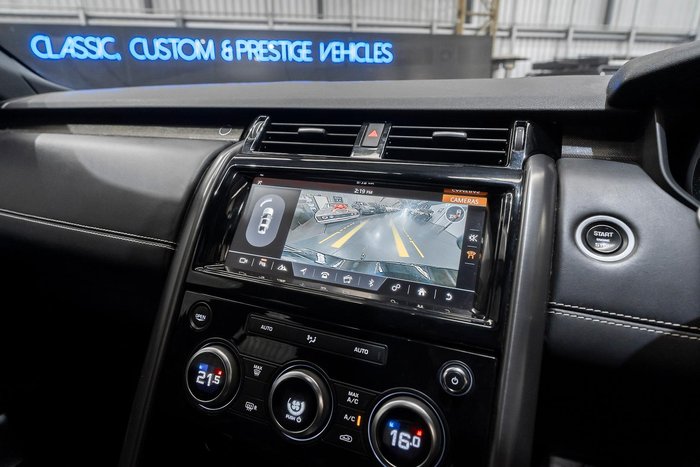 2017 Land Rover Discovery TD6 HSE Series 5 MY18 4X4 Dual Range Silicon Silver