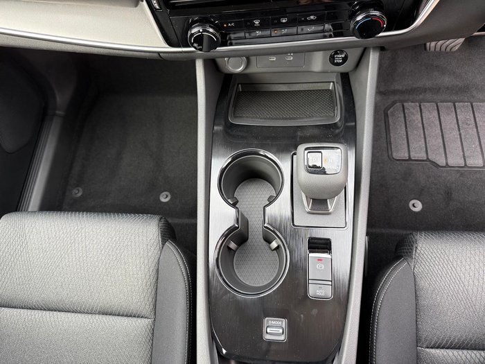 2026 Nissan X-TRAIL ST