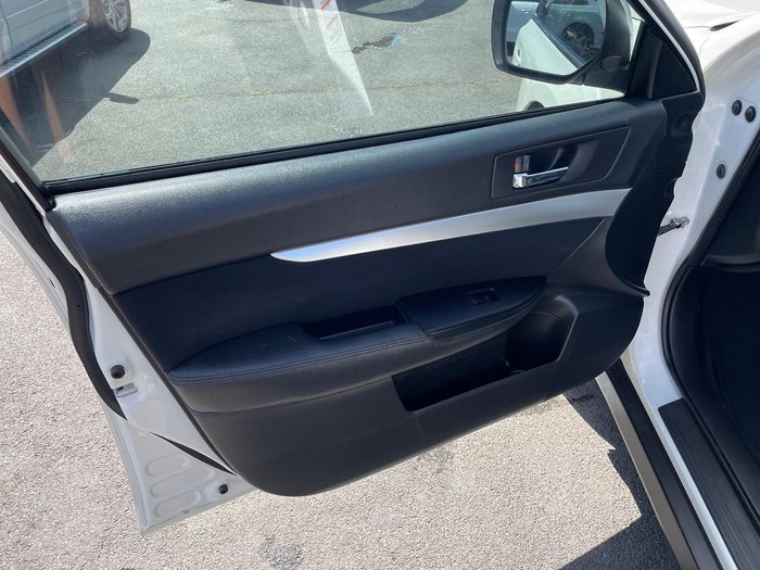 2012 Subaru Outback 2.5i 4GEN MY12 AWD Satin White Pearl