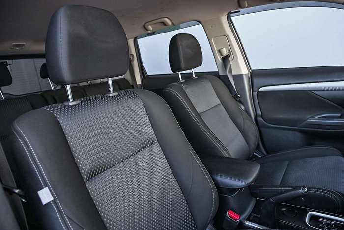 2017 Mitsubishi Outlander LS