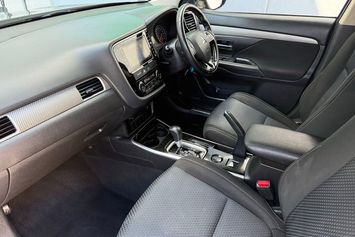 2017 Mitsubishi Outlander LS