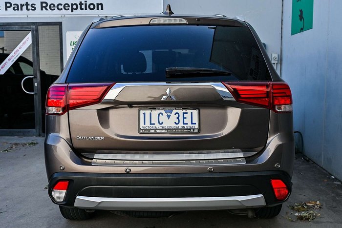 2017 Mitsubishi Outlander LS