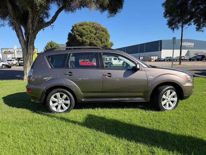2012 Mitsubishi Outlander VR