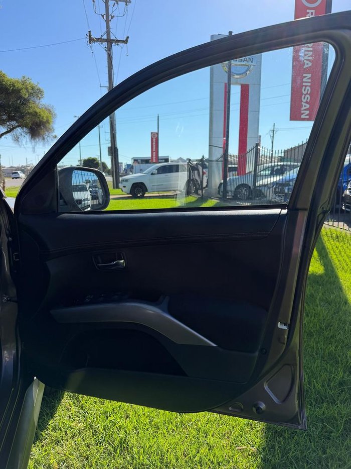 2012 Mitsubishi Outlander VR