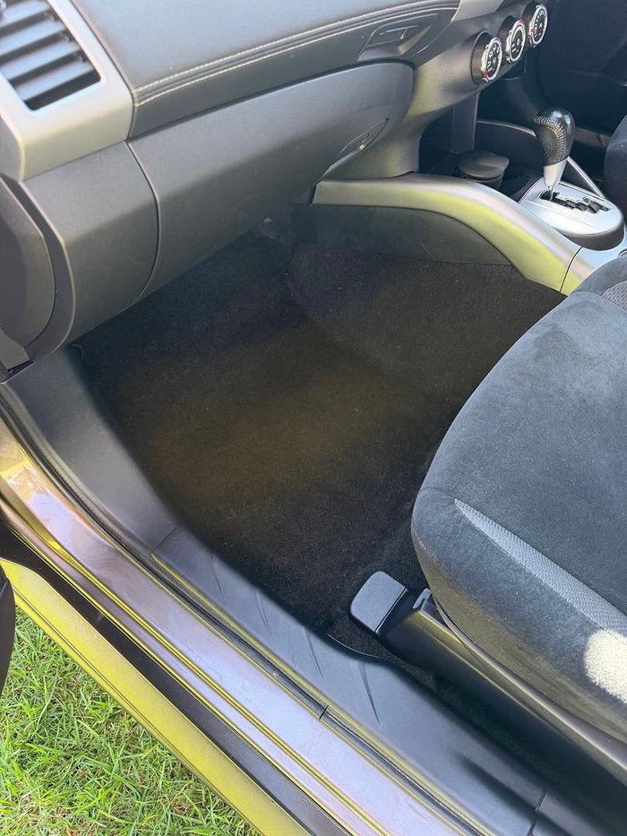 2012 Mitsubishi Outlander VR