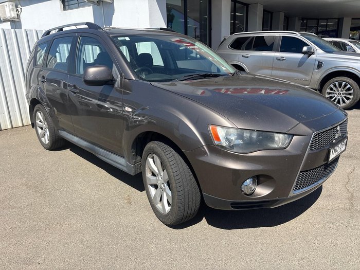 2012 Mitsubishi Outlander VR