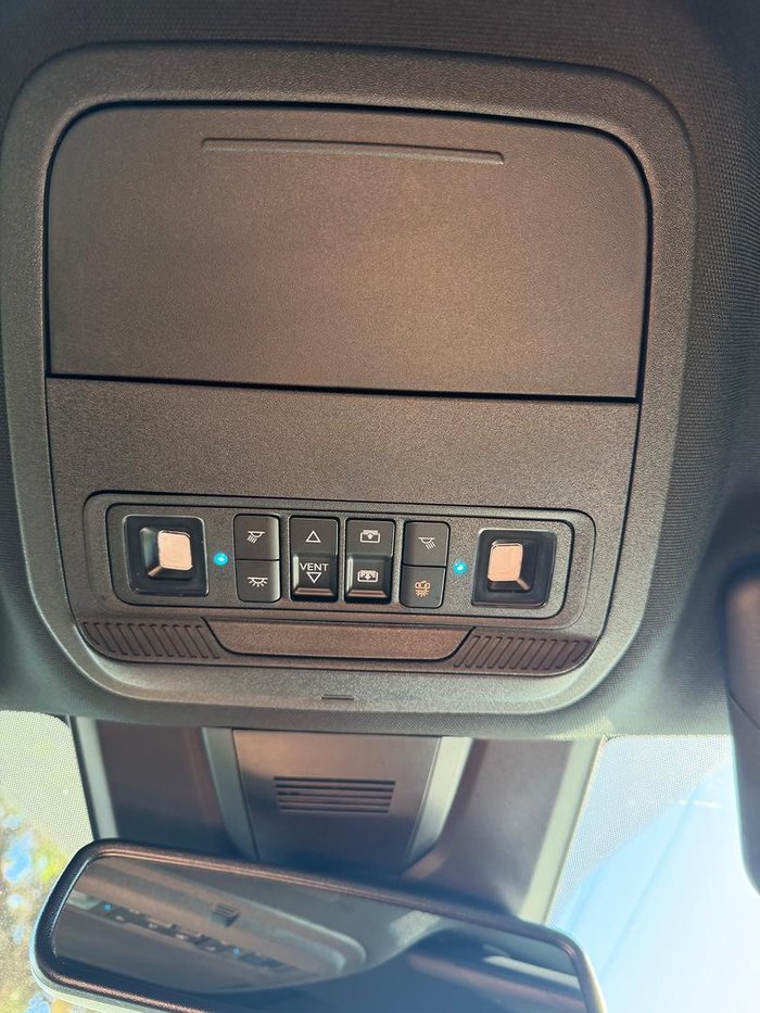 2025 Ford Everest Platinum