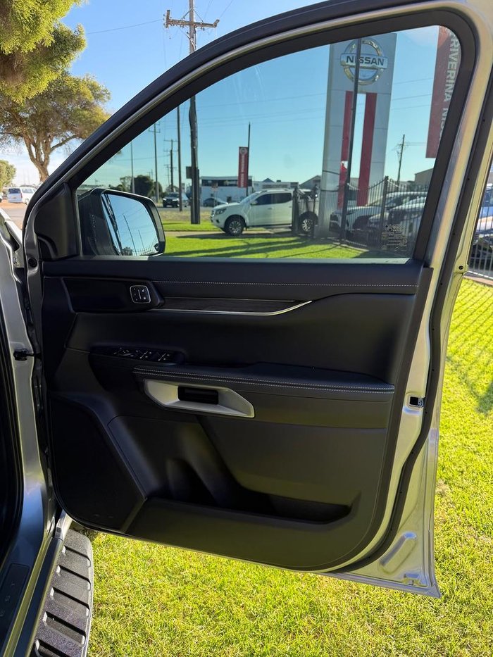 2025 Ford Everest Platinum