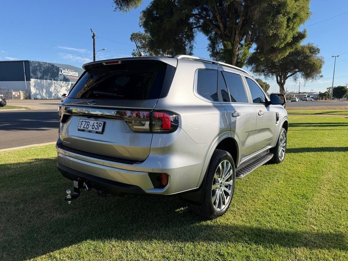 2025 Ford Everest Platinum