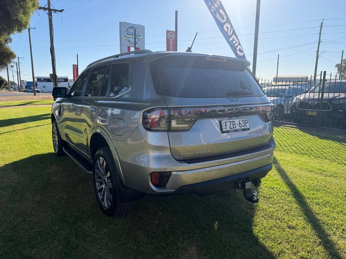 2025 Ford Everest Platinum