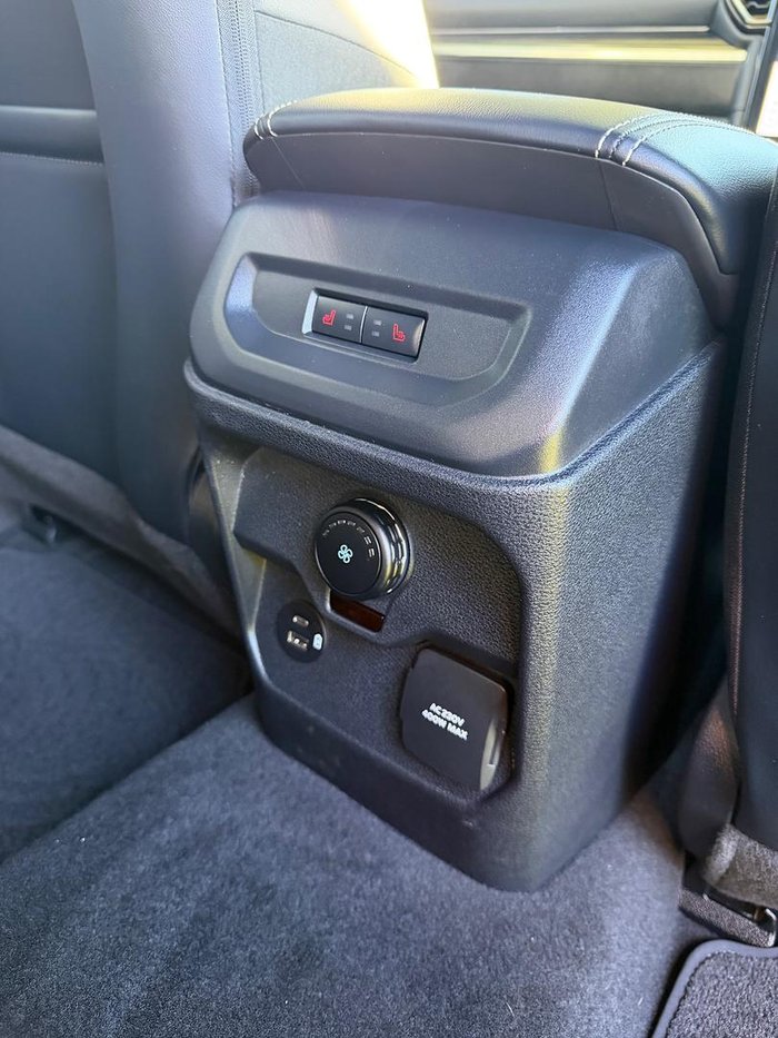 2025 Ford Everest Platinum