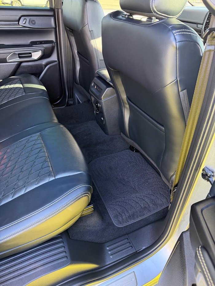 2025 Ford Everest Platinum