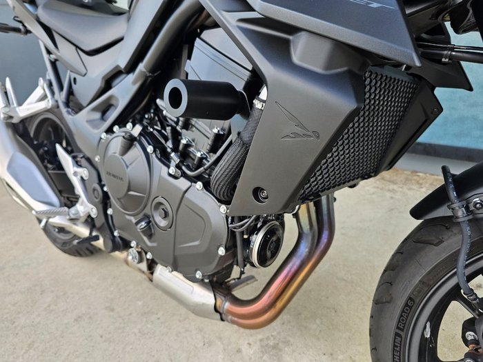 2025 Honda CB750 (HORNET) Black