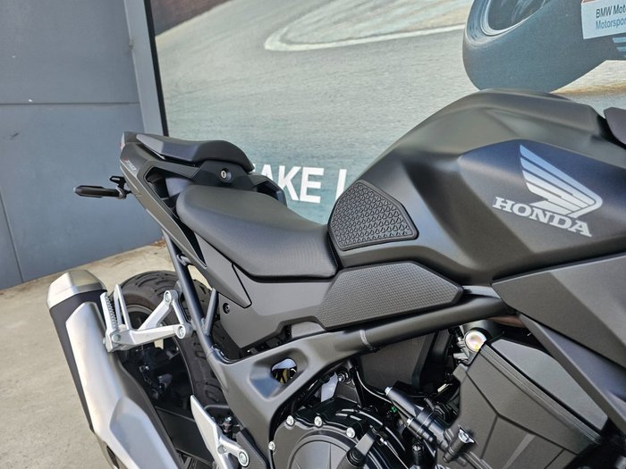 2025 Honda CB750 (HORNET) Black