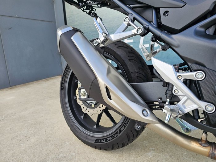 2025 Honda CB750 (HORNET) Black