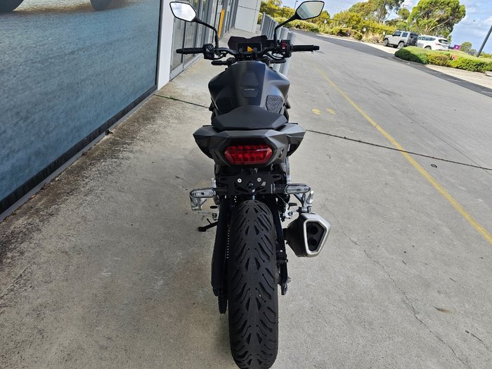 2025 Honda CB750 (HORNET) Black