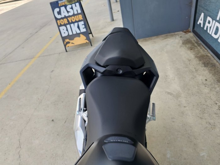 2025 Honda CB750 (HORNET) Black