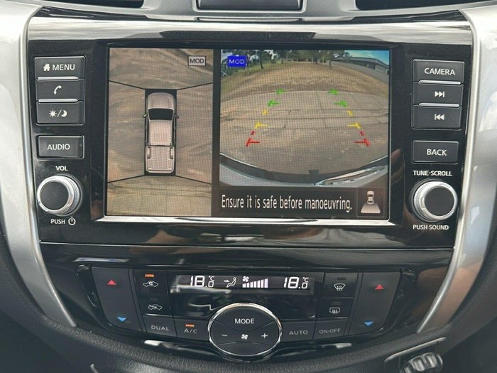 2024 Nissan Navara ST-X