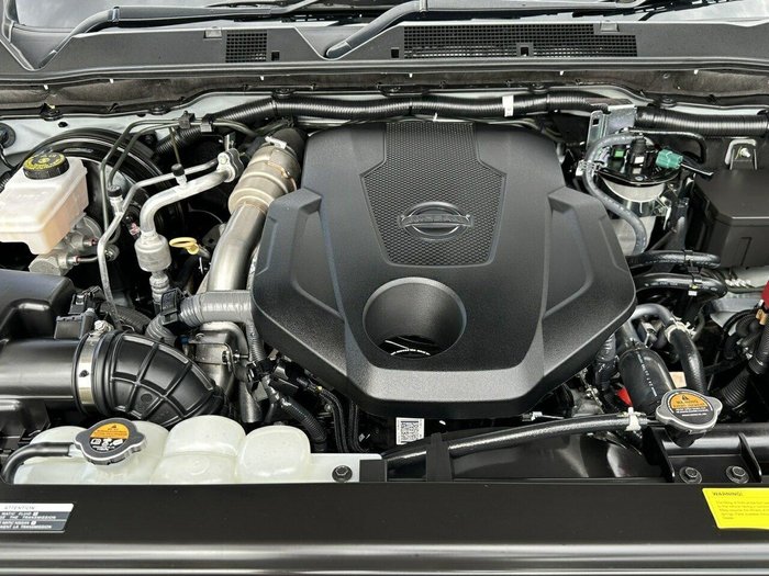 2024 Nissan Navara ST-X