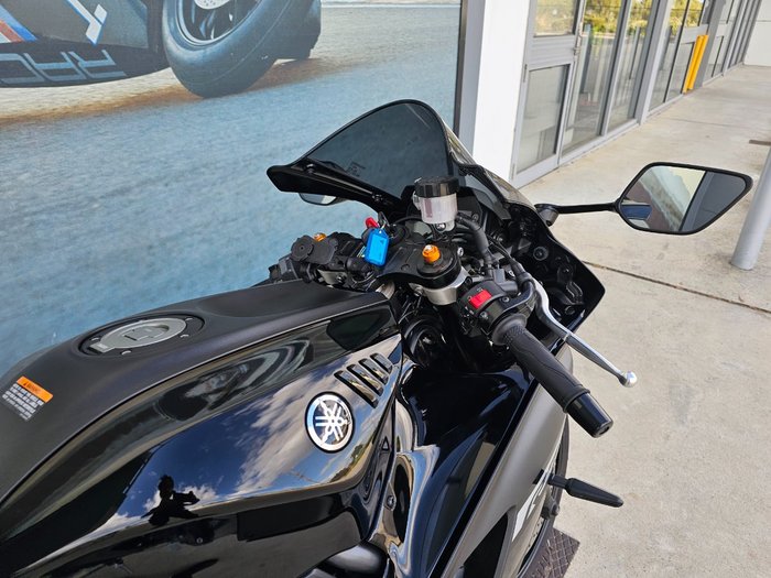 2024 Yamaha YZF-R7LA Black