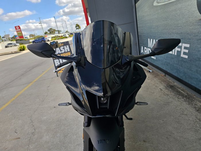 2024 Yamaha YZF-R7LA Black