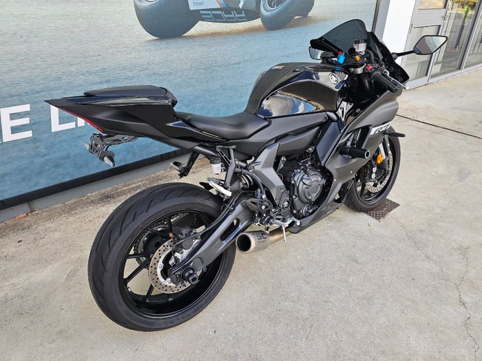 2024 Yamaha YZF-R7LA Black