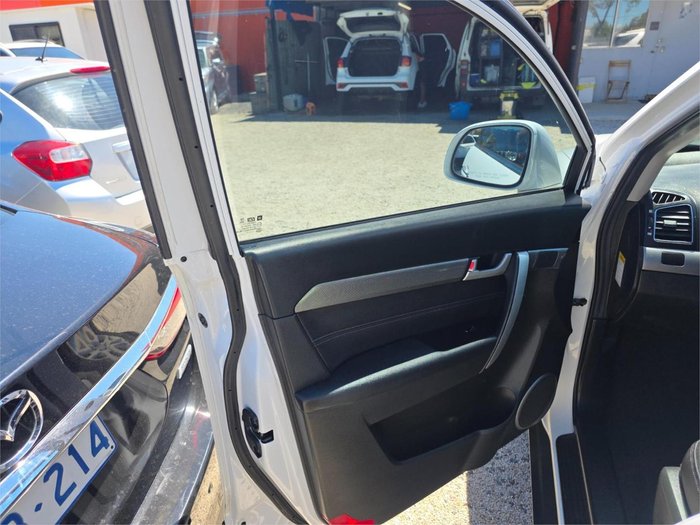 2018 Holden Captiva Active CG MY18 Summit White