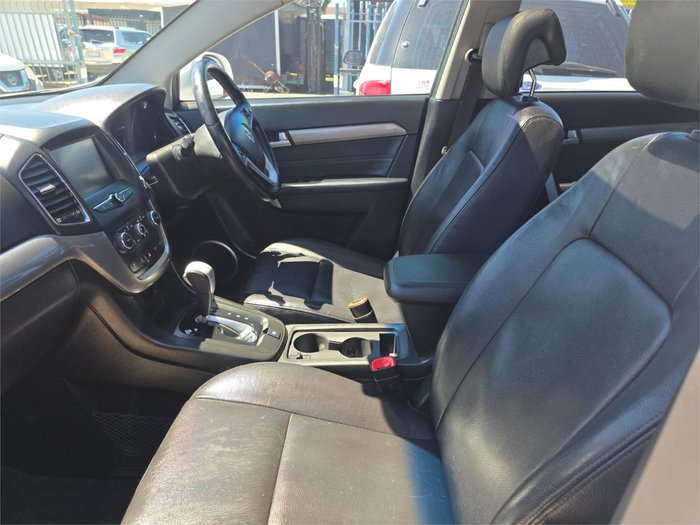 2018 Holden Captiva Active CG MY18 Summit White