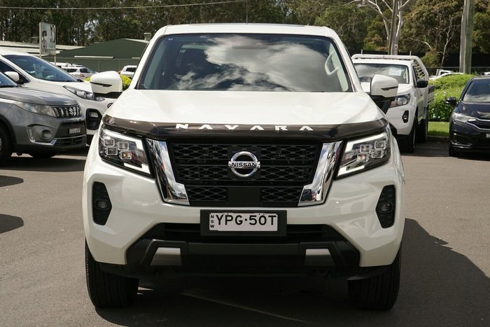 2024 Nissan Navara ST-X