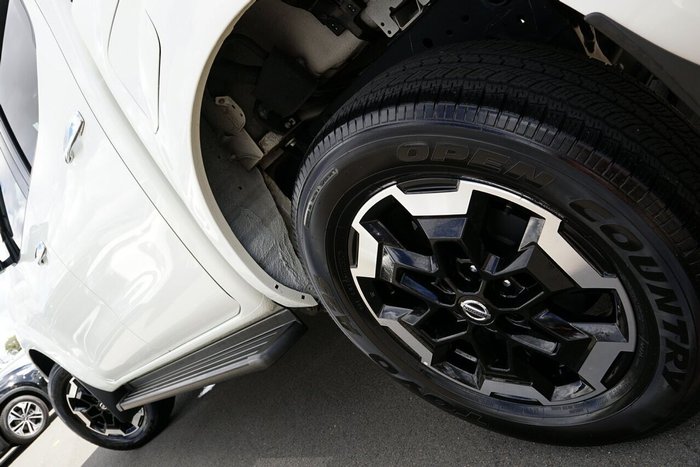 2024 Nissan Navara ST-X