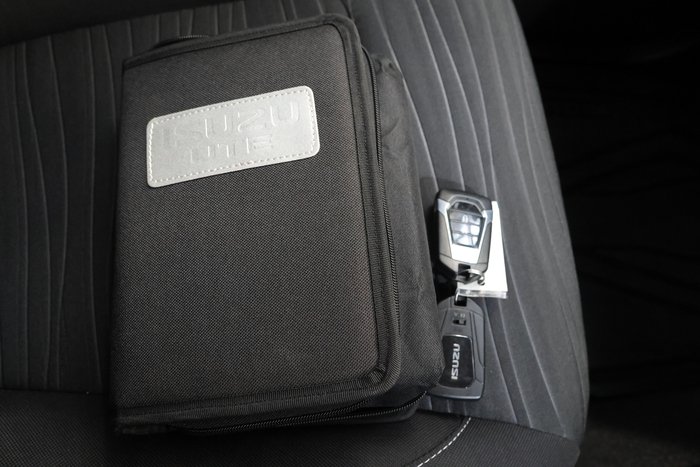 2024 Isuzu MU-X LS-U